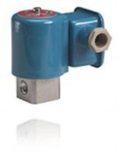 EV215B is a direct-operated 2/2-way solenoid valve for use in steam application.The design is based on the usual Danfoss concept for direct operated high performance valves, but with a PTFE valve plate, ensuring high reliable function even in connection with contaminated steam.